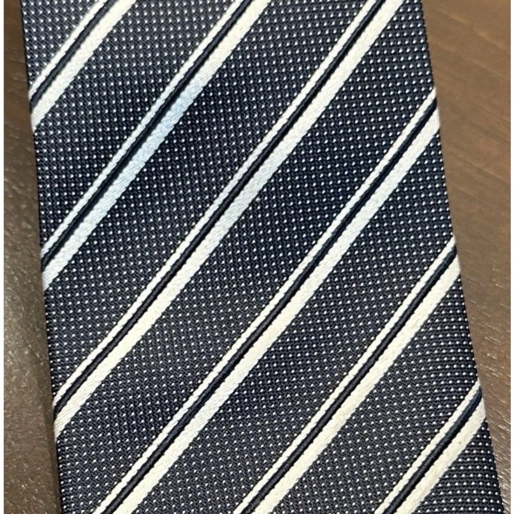 Hugo Boss Classic Men's Navy Striped Tie - Elegant Formal Accessory 3” wide